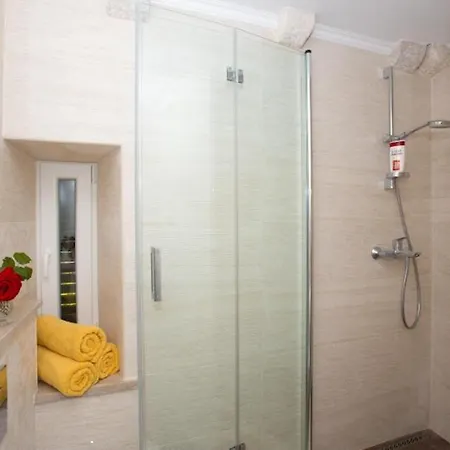 Sweet Old Stone House בית נופש